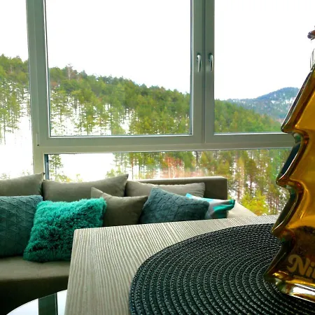 Nina Jezero * Divčibare